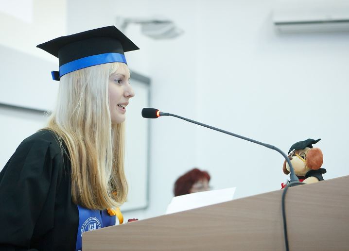 Dreaming about Graduation: 6 Main Meanings Explained