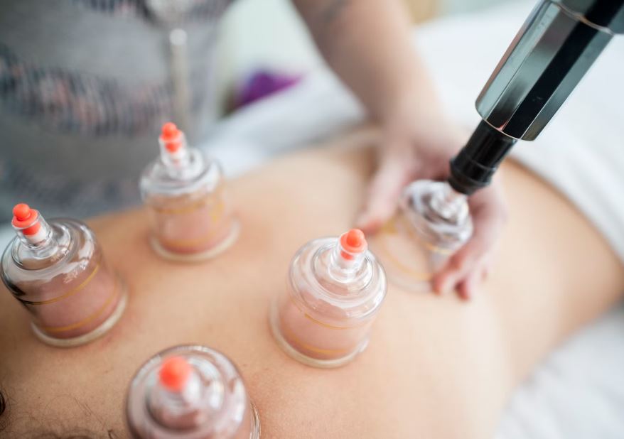 Dreaming about cupping: 6 main meanings explained