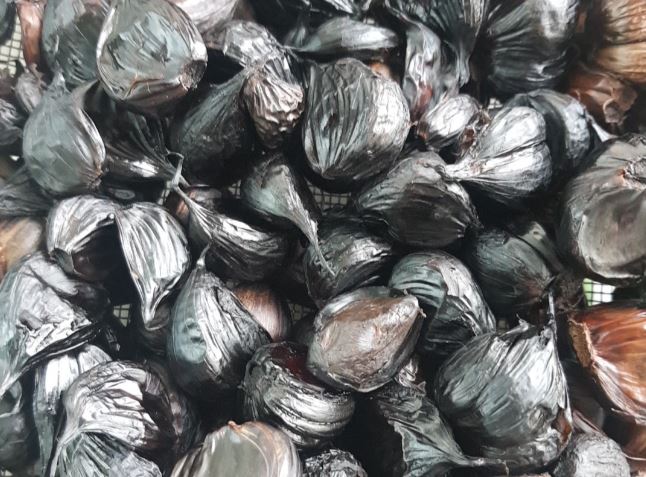 Dream about black garlic: 6 Main Meanings Explained