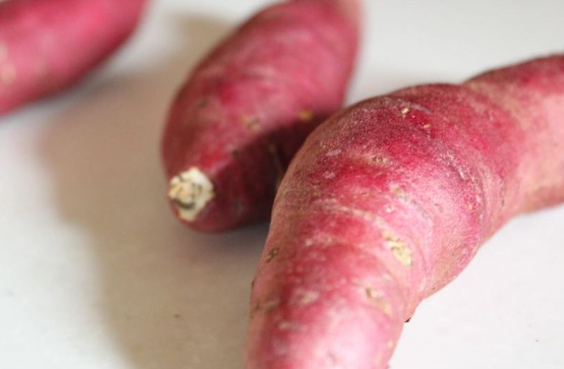 Dream of large sweet potatoes: 10 main meanings explained