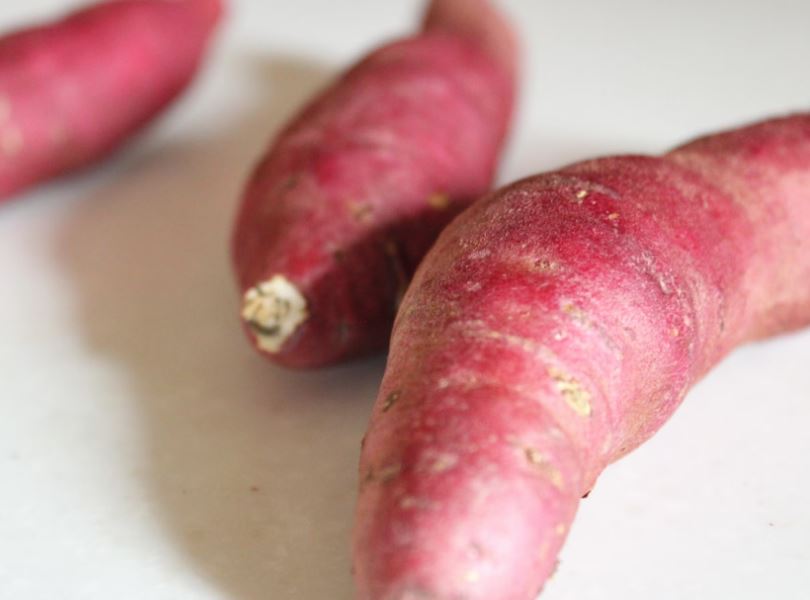 Dream of large sweet potatoes: 10 main meanings explained