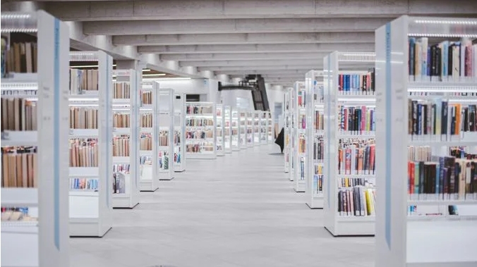 Dream about library: 70 scenarios and their interpretations