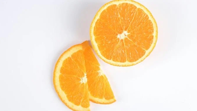 Dreaming of Oranges: 150 scenarios and their interpretations
