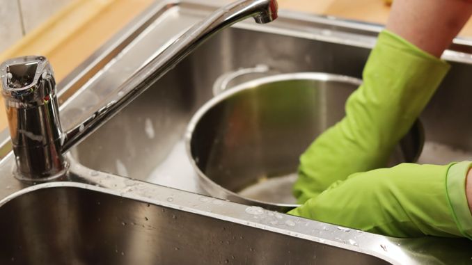 Dream about washing dishes: 48 scenarios and their interpretation