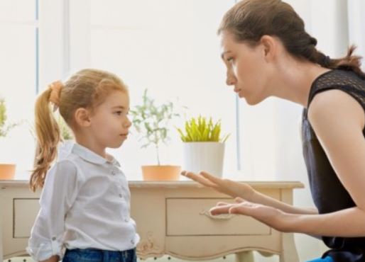 Dream about hitting someone with your fist: 5 Main Meanings Explained