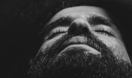 Dreaming about hair on the body: 5 Main Meanings Explained