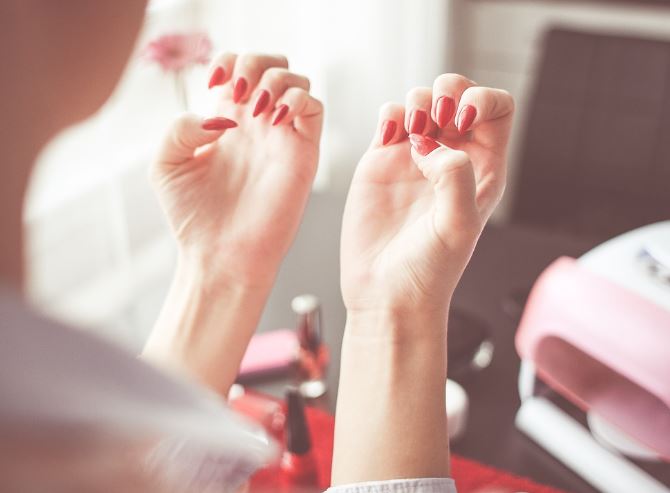 Dream about broken nails: 5 Main Meanings Explained