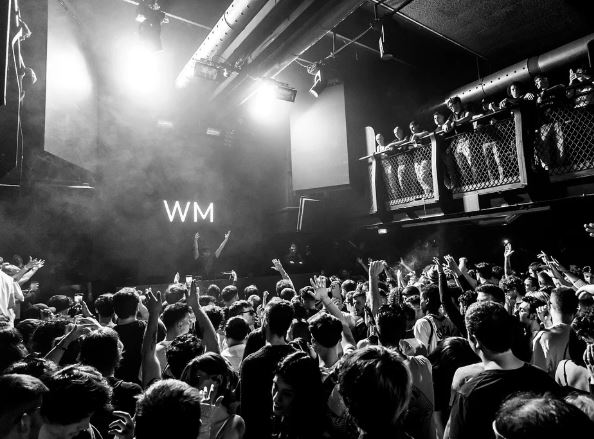 Dream about dating a celebrity  : 5 Main Meanings Explained