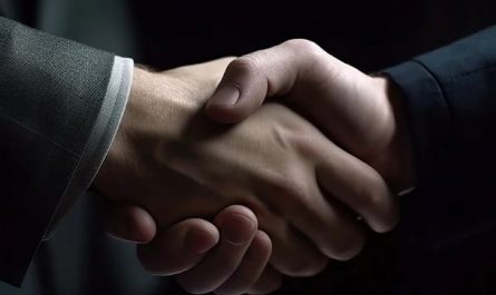 Dream about shaking hands with a celebrity : 5 Main Meanings Explained