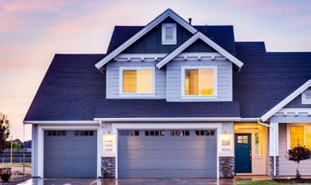 Dream about leaving home : 5 Main Meanings Explained