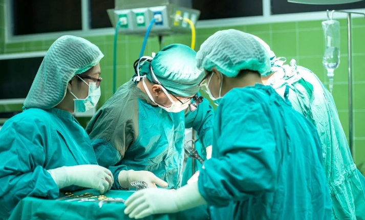 20 Spirituele Betekenissen van Dromen van Chirurgie