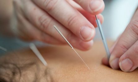 Dream about needle pricking