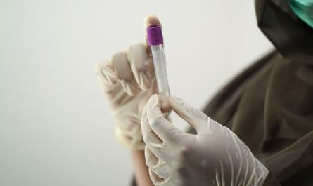 Dreaming about drawing blood