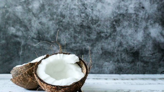 Dreams about coconuts: 75 scenarios and their interpretations
