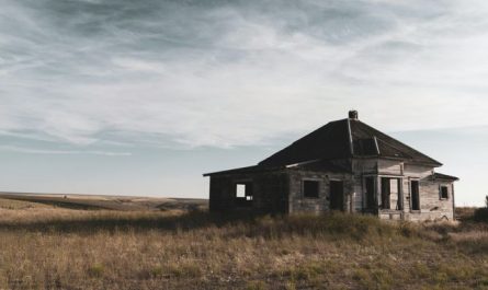 Dreams about haunted houses: 26 scenarios and their interpretations