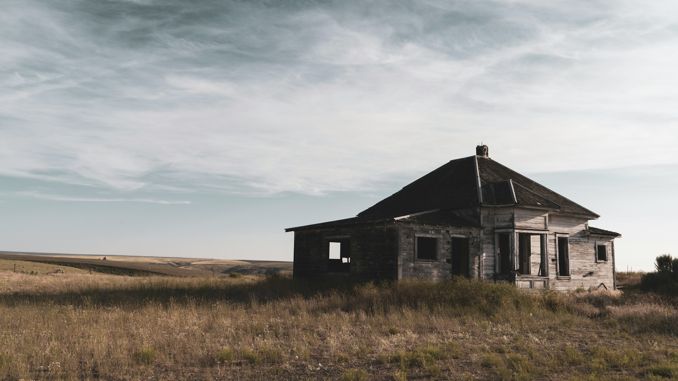 Dreams about haunted houses: 26 scenarios and their interpretations