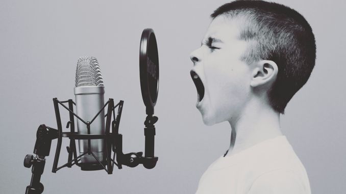 Dreams about karaoke: 36 scenarios and their interpretation
