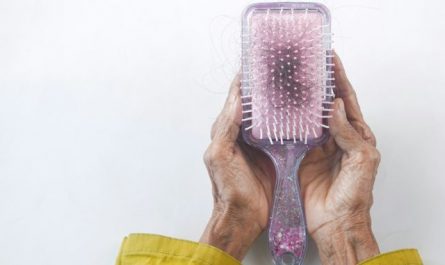 Dream about hair loss: 36 scenarios and their interpretation