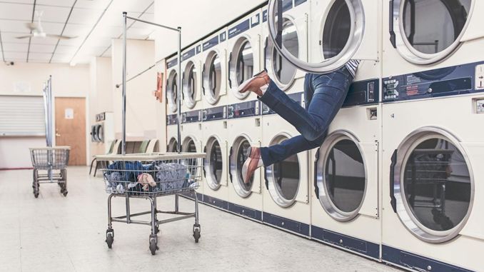 Dream about washing clothes: 88 scenarios and their interpretation