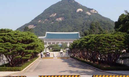 Dream about former president: 10 Main Meanings Explained