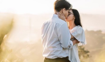 Dream about ex-boyfriend: 6 Main Meanings Explained