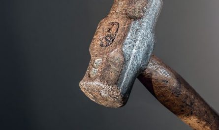 Dream about weapons: 7 Main Meanings Explained