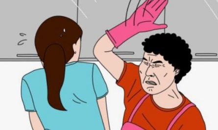 Dream about being hit on the back: 5 Main Meanings Explained