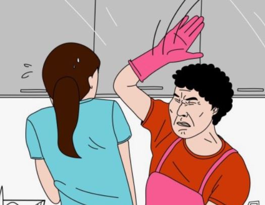 Dream about being hit on the back: 5 Main Meanings Explained