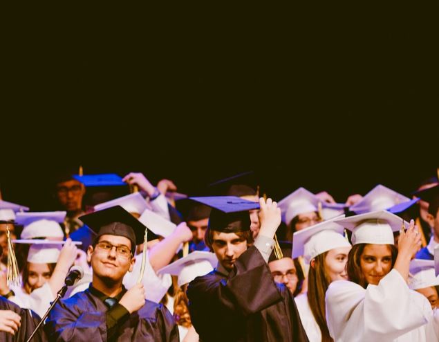 Dream about university: 7 Main Meanings Explained