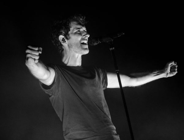 Dream about celebrities : 5 Main Meanings Explained