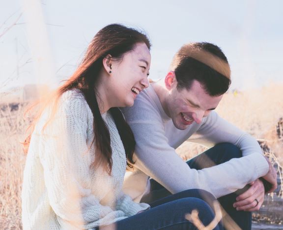 Dream about celebrity laughter : 5 Main Meanings Explained