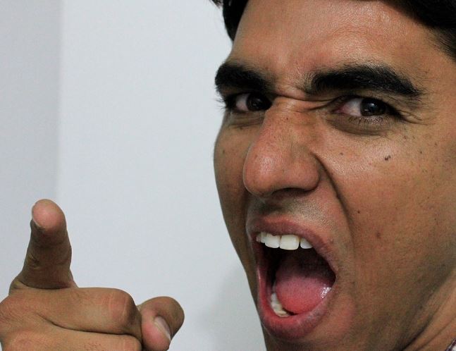 Dream about celebrities being angry : 5 Main Meanings Explained