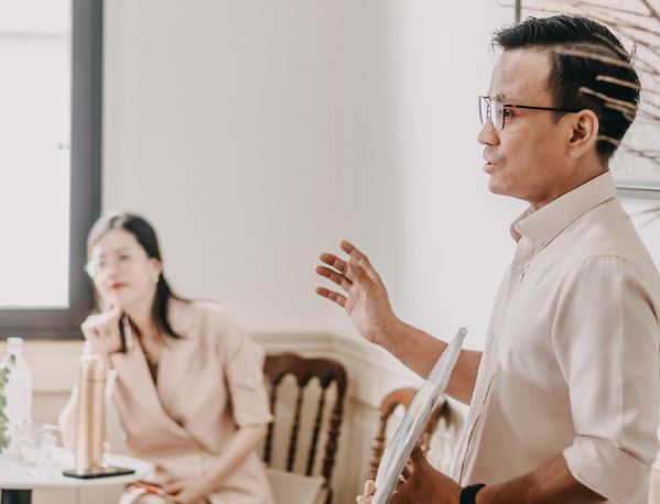 Dream about dating a colleague : 5 Main Meanings Explained