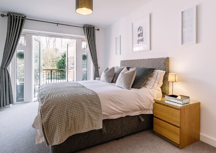 Dream about dating strangers : 10 Main Meanings Explained