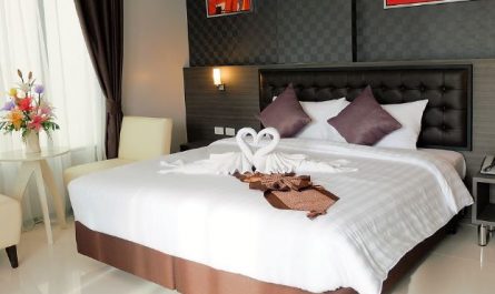 Dream about dating a girl : 16 Main Meanings Explained