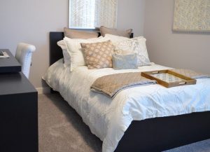 Dream about dating a man : 17 Main Meanings Explained