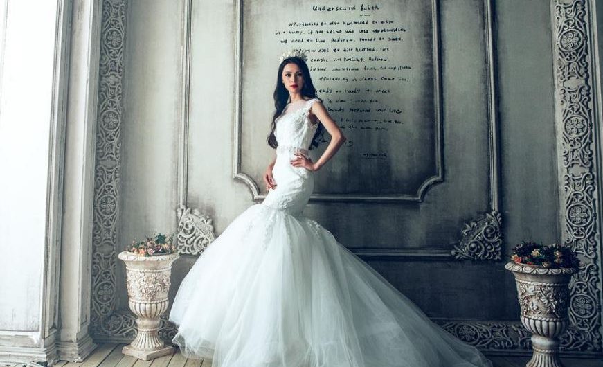 Dream about wedding dress : 32 Main Meanings Explained