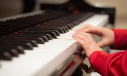 Dream about piano : 20 Main Meanings Explained