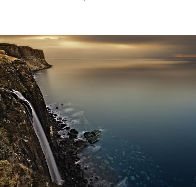 Dream about falling off a cliff : 14 Main Meanings Explained