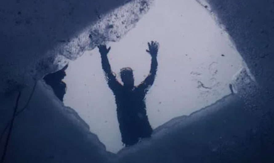 Dream about falling to death : 17 Main Meanings Explained