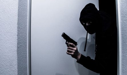 Dream about robbery : 17 Main Meanings Explained
