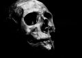 Dream about beheaded : 13 Main Meanings Explained