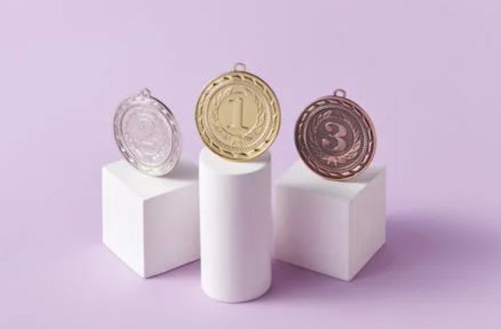 Dreaming of Being Number One: 5 Meanings and Symbols