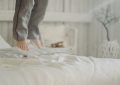 Dream about jumping out of bed: 5 meanings and symbols