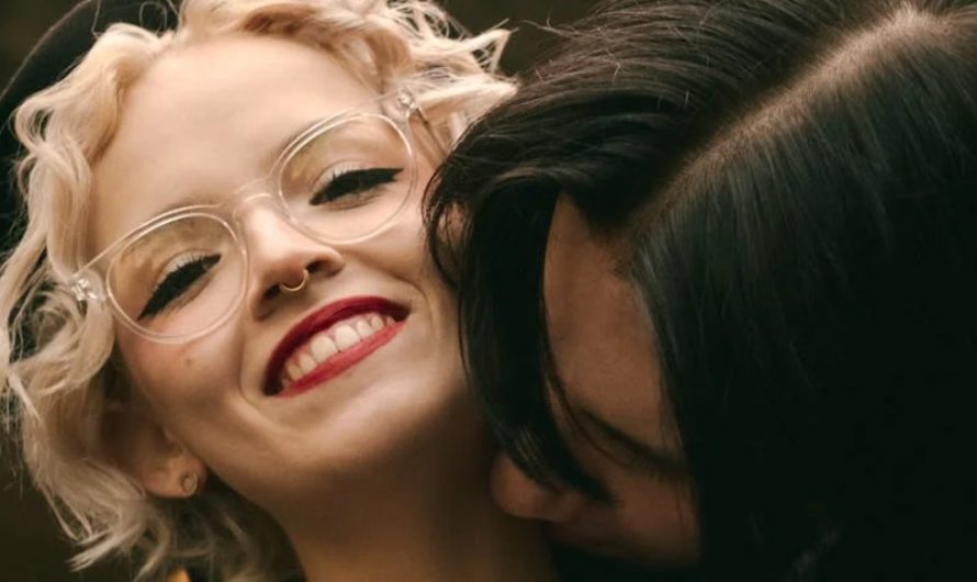 Dreams About Other Couples: 14 Meanings and Symbols