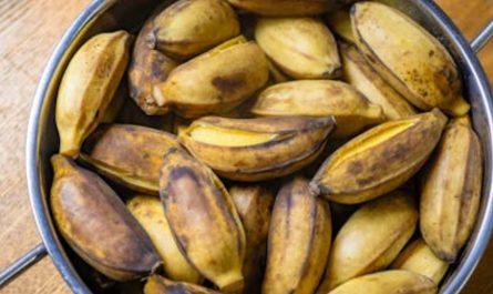 Dreaming of brown bananas: 6 meanings and symbols