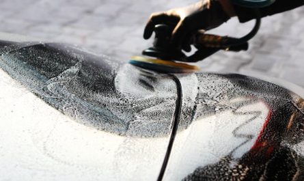 Dreams About Waxing: 6 Meanings and Symbols