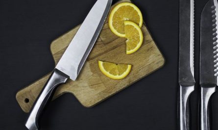 Dreaming of Being Stabbed : 13 meanings and symbols