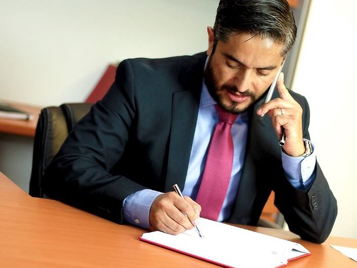 Dreaming of a Lawyer : 9 meanings and symbols