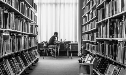 Dreaming of a Library : 9 meanings and symbols